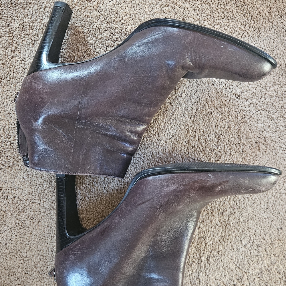 Nine West Elegant Brown Leather Ankle Boots